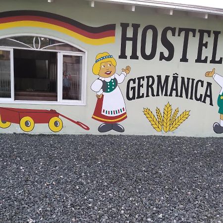 Hostel Germanica جوينفيل المظهر الخارجي الصورة